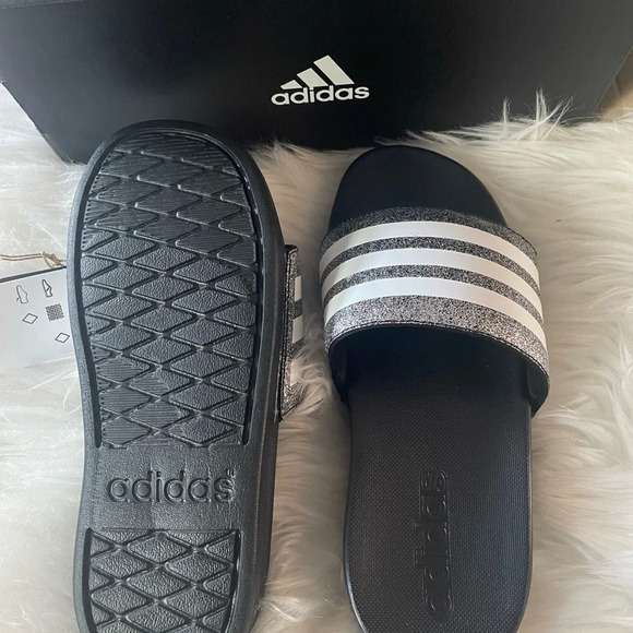 NWT Adidas slides kids size 1 black and silver sparkle - Picture 4 of 4